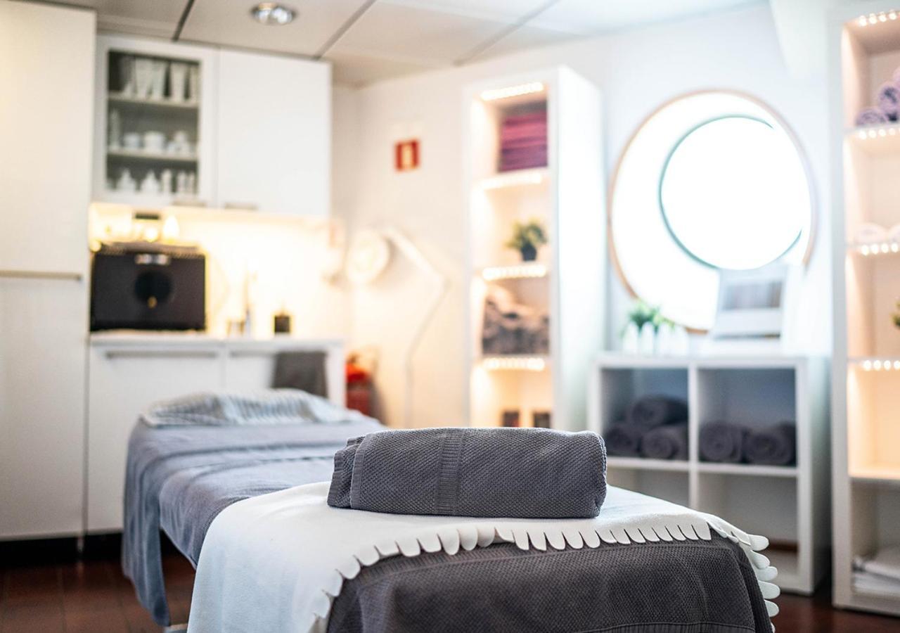 فندق Viking Line Ferry Gabriella - 2-Night Cruise Stockholm-Helsinki-ستوكهولم المظهر الخارجي الصورة